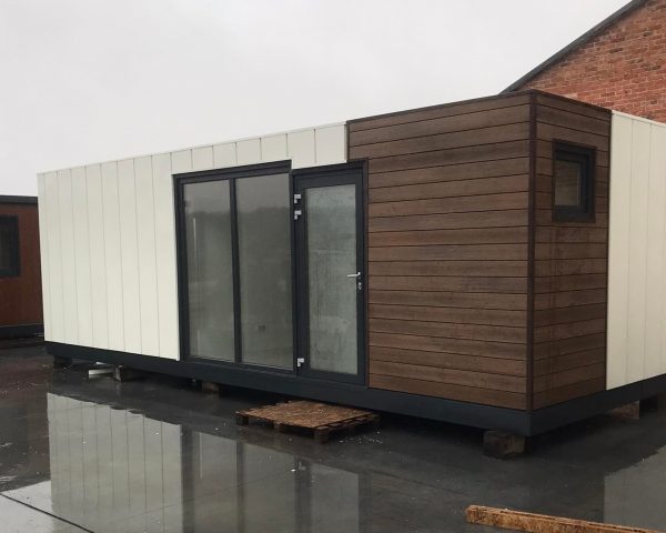 pawilon z płyty warstwowej