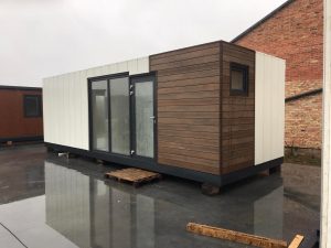 pawilon z płyty warstwowej